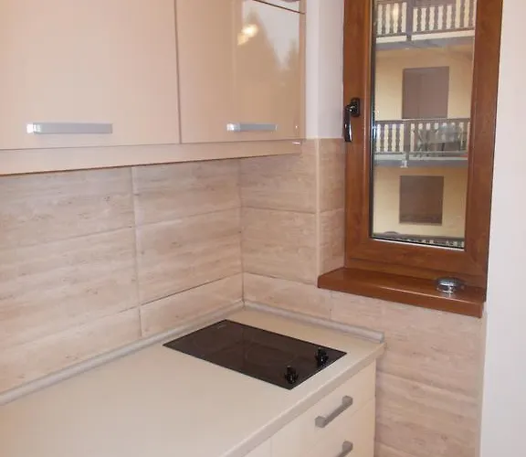 Katrin アパート ズラティボール